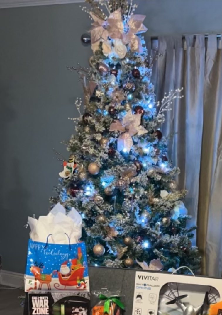 Gold and burgundy decorated Christmas tree