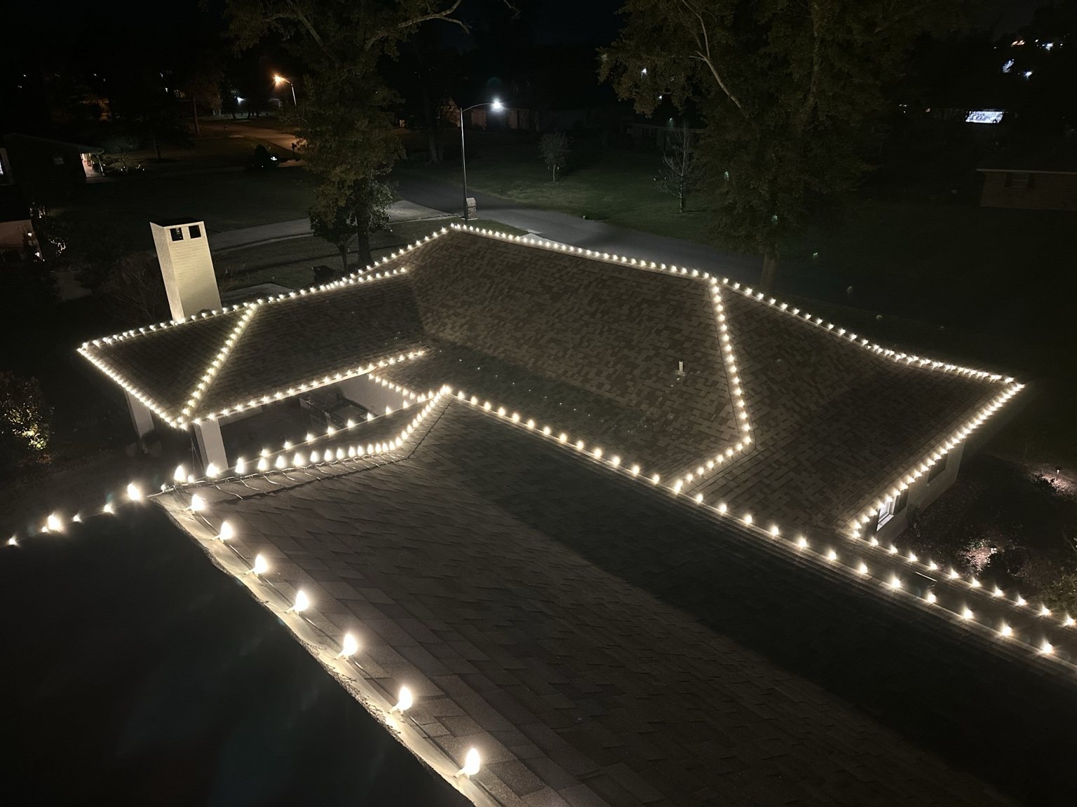 Elegant white home holiday lighting