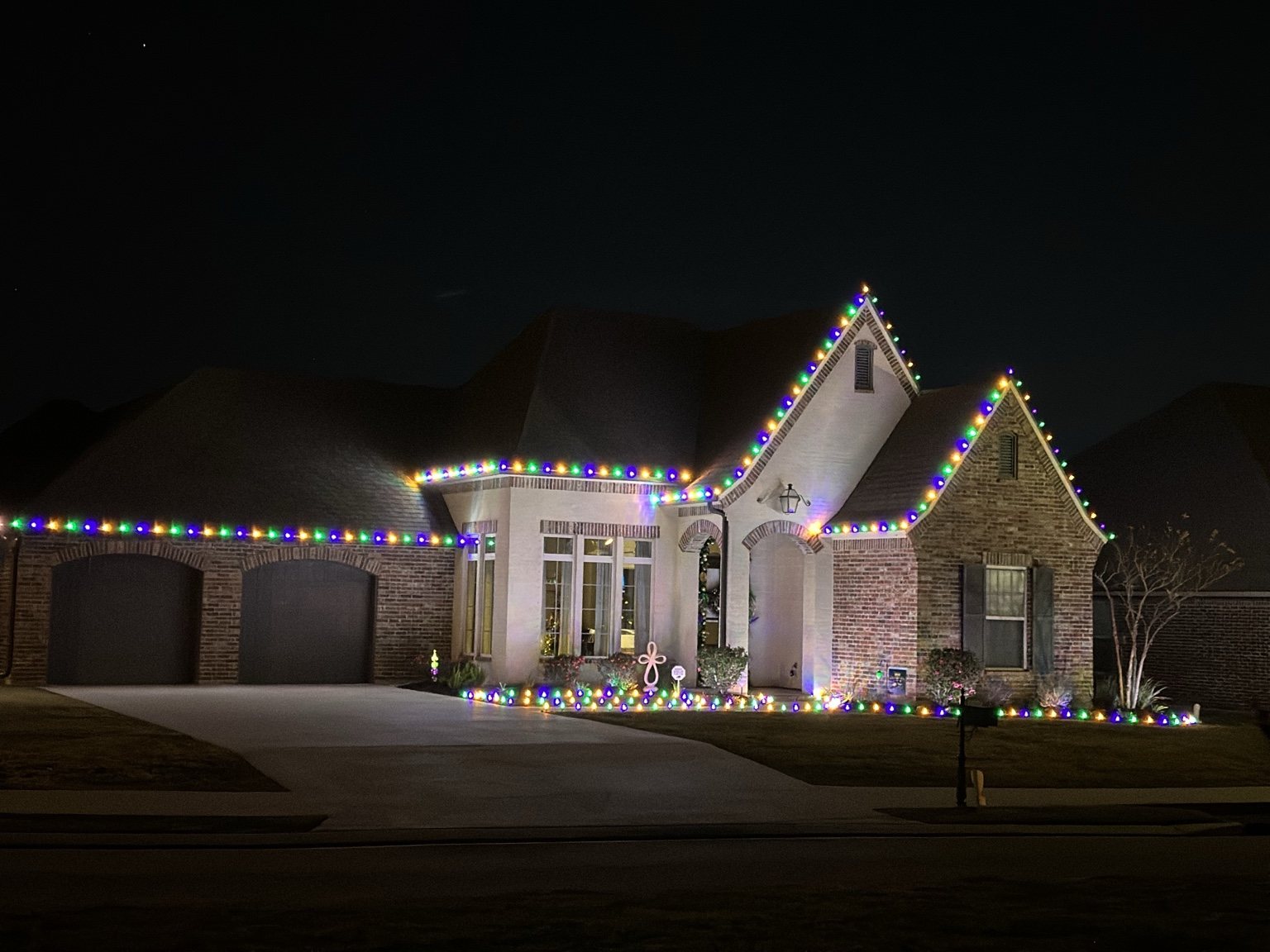 Custom multicolor roofline
